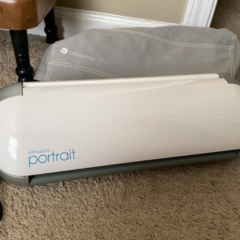 Cricut silhouette, excellent condition